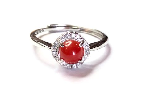 bague perle couronnée