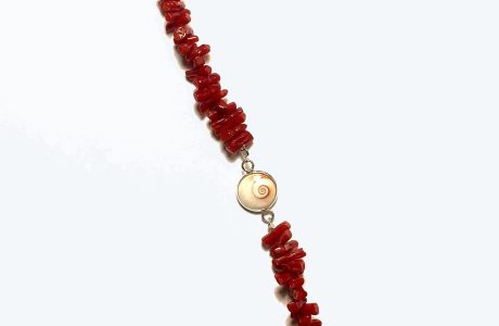 bracelet corail rouge de mediterranee et oeil de sainte lucie