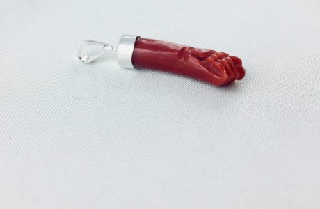 main en corail rouge de Bonifacio, pendentif et bélière argent