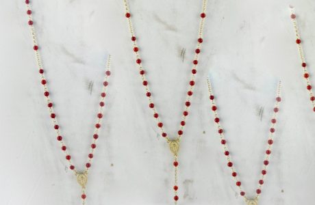 collier chapelet en corail rouge de Méditerranée et argent plaqué or jaune