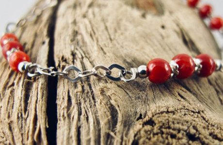  Bracelet de petites perles 3 mm  de véritable corail rouge de Méditerranée et chaine argent 925/1000e