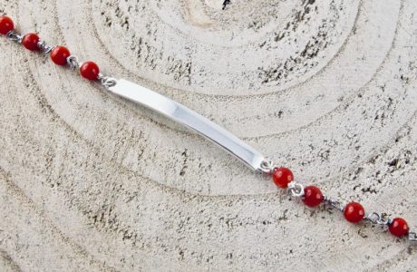 Bracelet  gourmette, composé de perles 3 mm de véritable corail rouge de Méditerranée, en argent 925/1000 , anti allergique (sans nickel), avec traitement anti ternissement