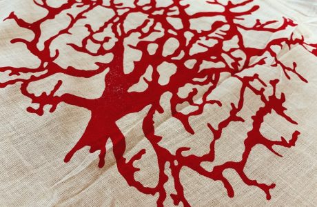 pareo coton motif corail rouge sur blanc